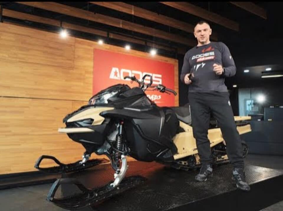 Невозможное возможно со снегоходами AODES SNOWCROSS 1000 WT. Уже совсем скоро!